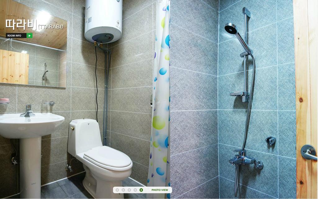 Gotjawal Geomunoreum Pension Jeju Exteriör bild