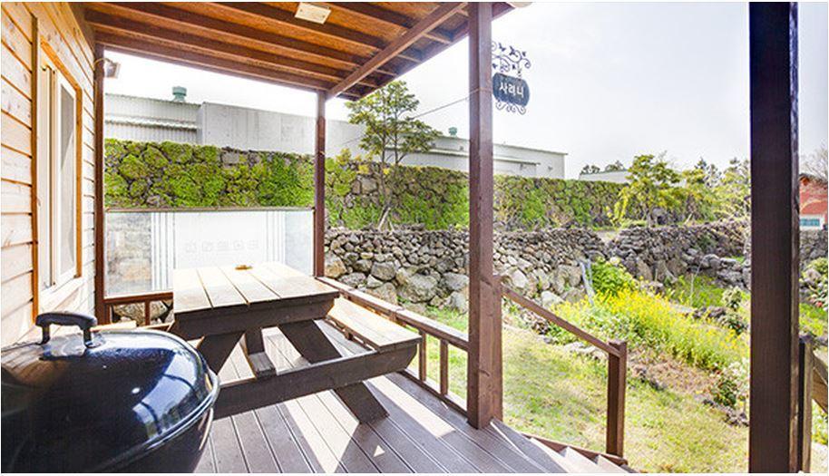 Gotjawal Geomunoreum Pension Jeju Exteriör bild