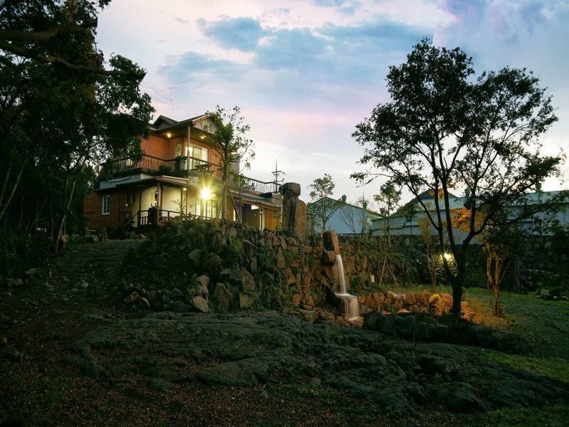 Gotjawal Geomunoreum Pension Jeju Exteriör bild