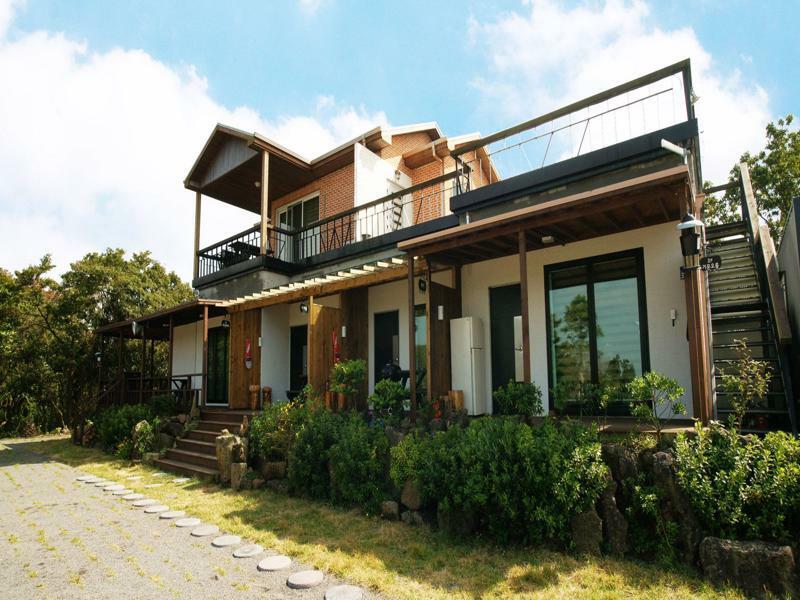 Gotjawal Geomunoreum Pension Jeju Exteriör bild